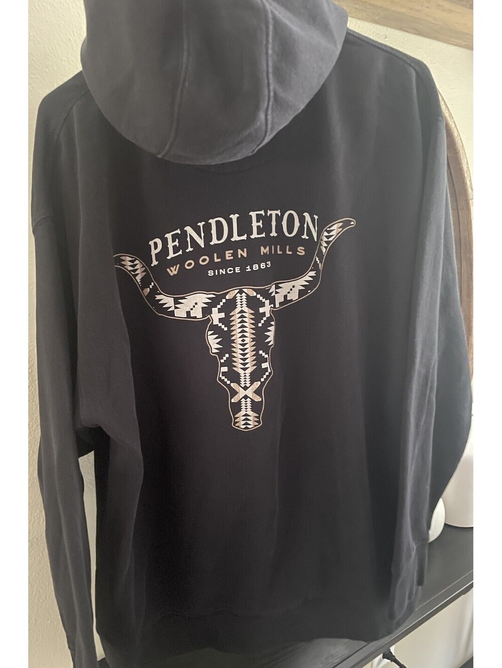 Men’s Pendleton Woolen Mills Hoodie Size XL Black Western Skull